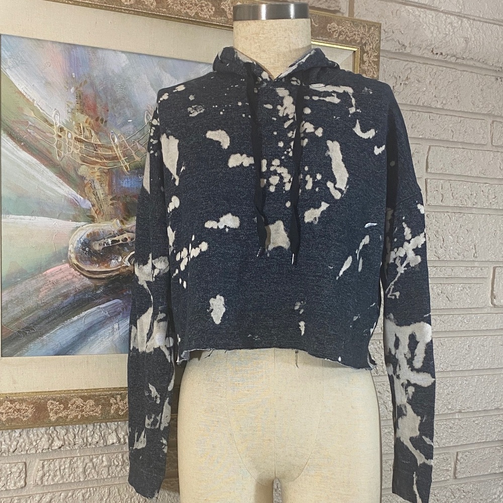 Rue 21 Bleach Splatter Design Cropped Hoodie Sweatshirt